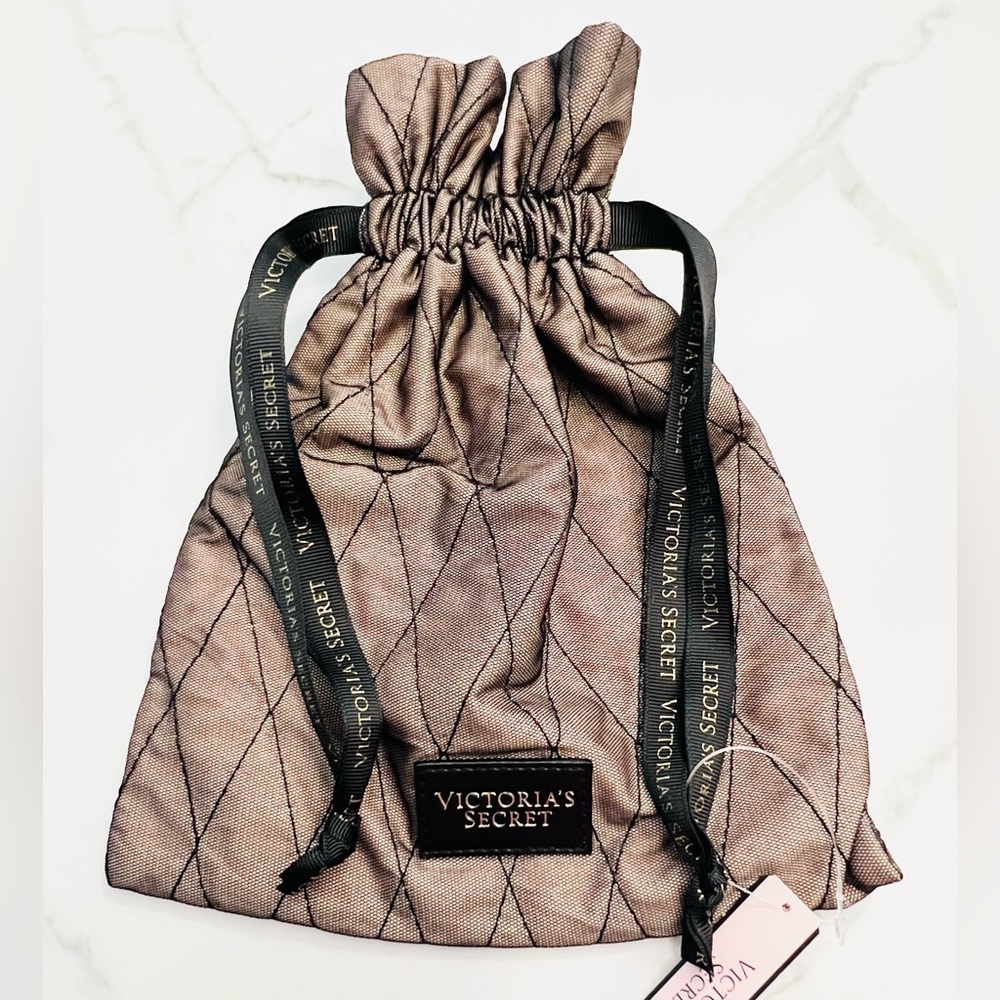 NWT Victoria’s Secret Garment Bag